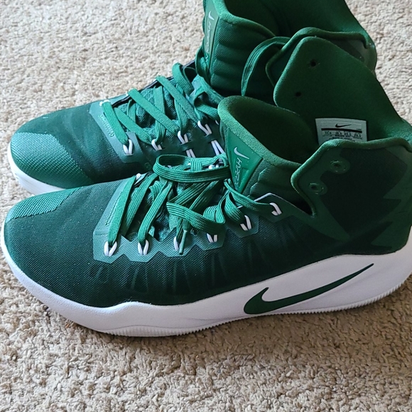 HyperDunks - Picture 2 of 4